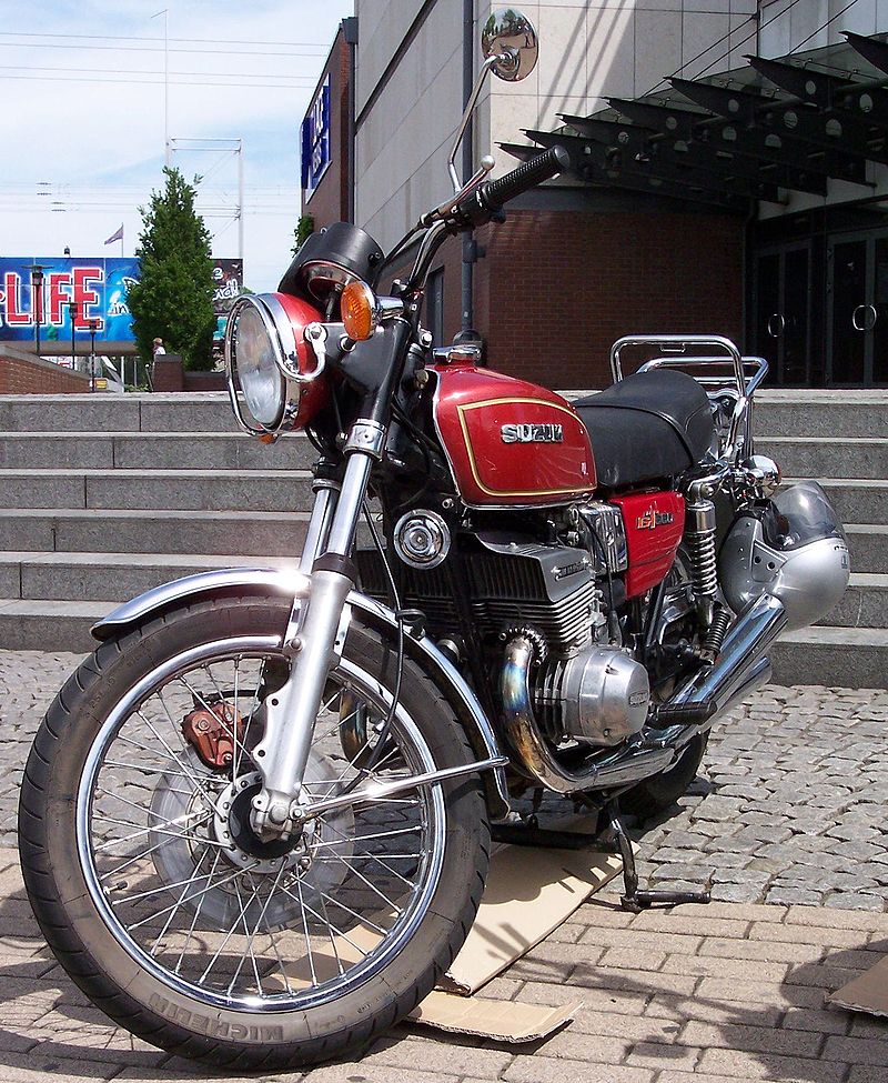 Suzuki GT750 - Wikipedia