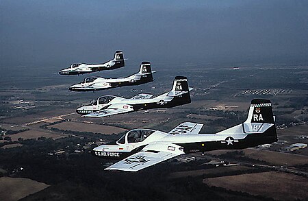 Cessna T-37 Tweet