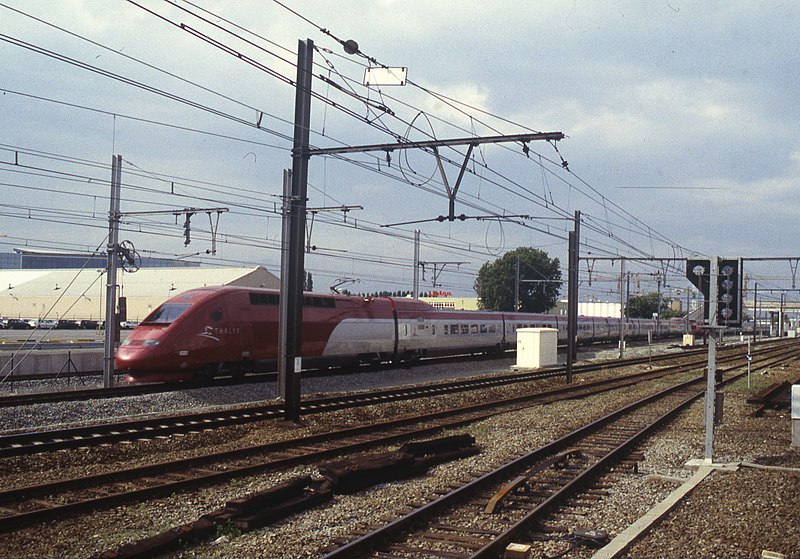 File:Thalys in Vorst 1997.jpg