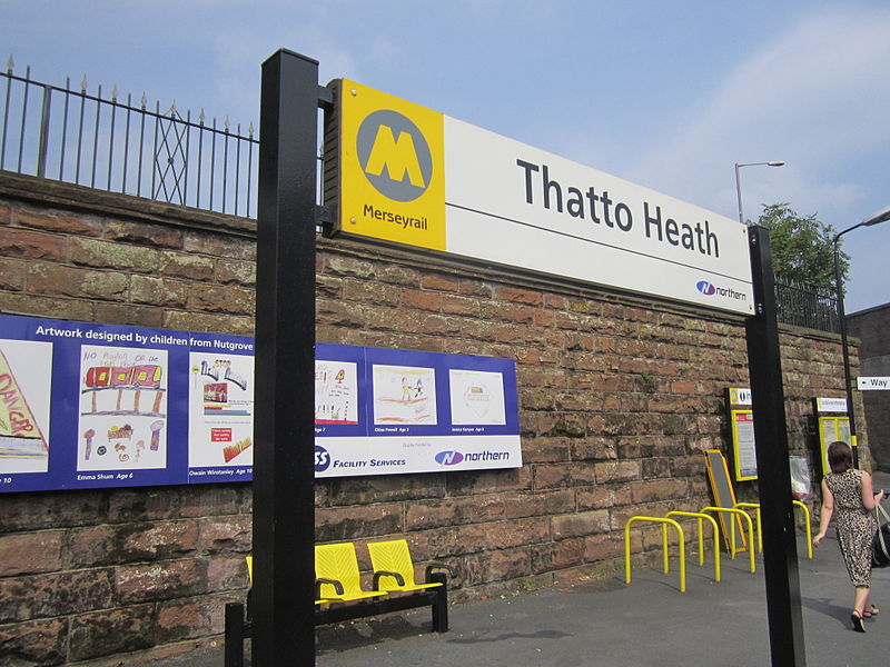 File:Thatto Heath railway station (2).JPG