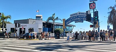 The Lobster restaurant on the Santa Monica Pier.jpg