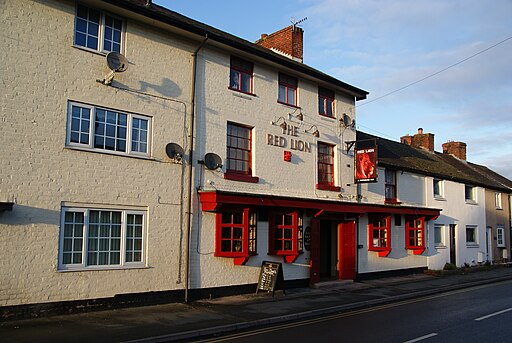 The Red Lion, Caersws - geograph.org.uk - 3312497