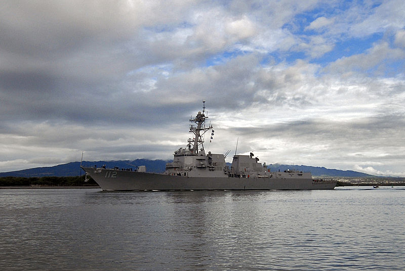 File:The guided missile destroyer USS Michael Murphy (DDG 112) departs Joint Base Pearl Harbor-Hickam, Hawaii 130128-N-KT462-274.jpg