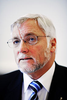 Thor Pedersen, ministro financeiro da Danmark, sob sessão i Kopenhamn 2006.jpg