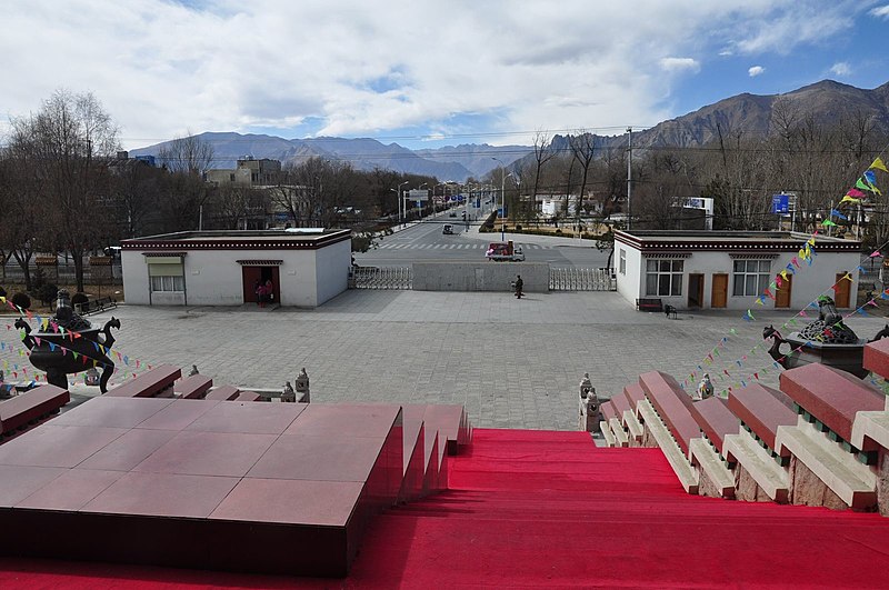 File:Tibet Museum5.jpg