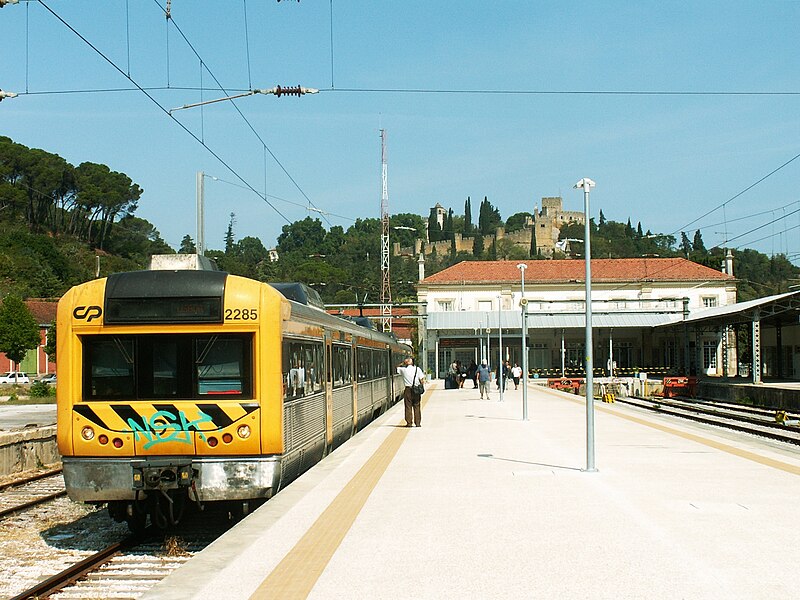 File:Tomar - Train Station.JPG