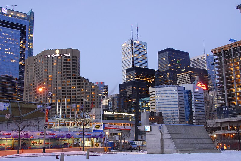 File:Toronto at Night (8486758759).jpg