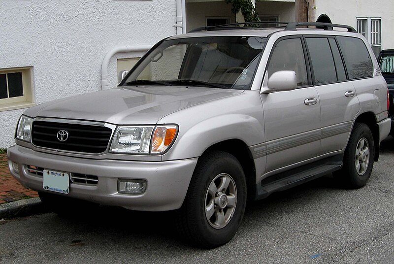 File:Toyota Land Cruiser -- 03-11-2010.jpg