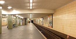 U-Bahnhof Kurt-Schumacher-Platz.jpg