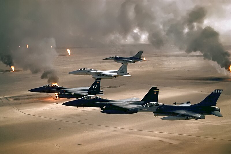 File:USAF F-16A F-15C F-15E Desert Storm edit2 (cropped).jpg