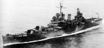 USS Phoenix (CL-46) в море в 1944 году. Gif