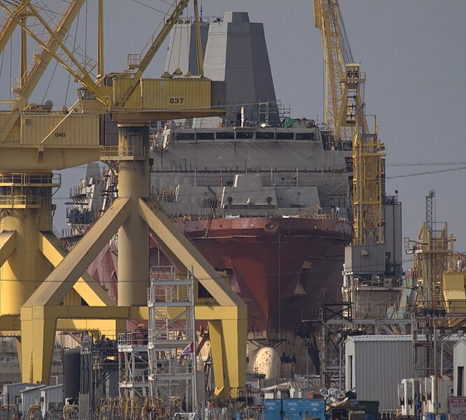 File:USS San Diego (LPD-22) under construction.jpg