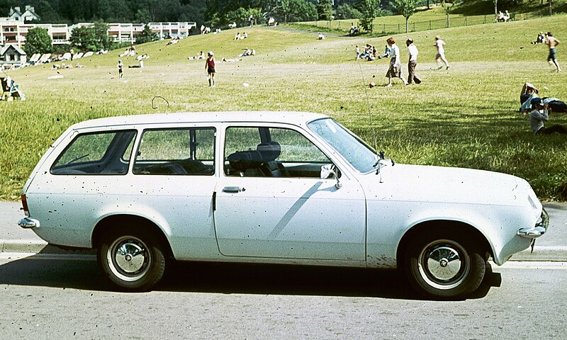 File:Vauxhall Chevette Estate UK with recreational greenery.jpg