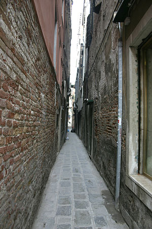 A narrow calle in Venice, Italy