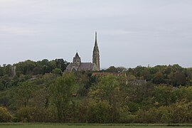 Mont-Notre-Dame'in genel bir görünümü