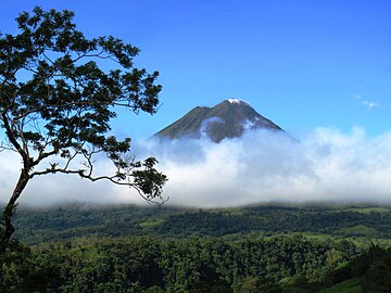 Volcano Arenal Costa Rica (2014) photo by Gotanero.jpg