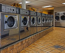 Laundromat in Walden, New York, United States Washers in Sheeley's Laundromat, Walden, NY.jpg