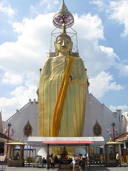 File:Wat Intharawihan 01.jpg