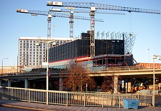 Stockholm Waterfront: Bakgrund och byggprojekt, Byggnadens delar, Kritik