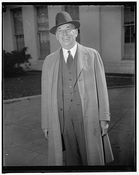 File:White House caller. Washington, D.C., Oct. 8. Walter Chrysler, automobile magnate, was a White House caller today. He refused to divulge the nature of his conversation with President LCCN2016872437.jpg