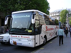 YJ11 AOH, Van Hool, Simonds, Botesdale, Norfolk. Květen 2011.jpg