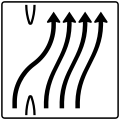 Zeichen 501–62 Überleitungstafel – ohne Gegenverkehr – vierstreifig nach rechts, davon ein Fahrstreifen übergeleitet