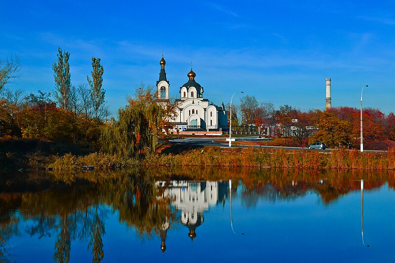 File:Свято-Успенский храм.jpg