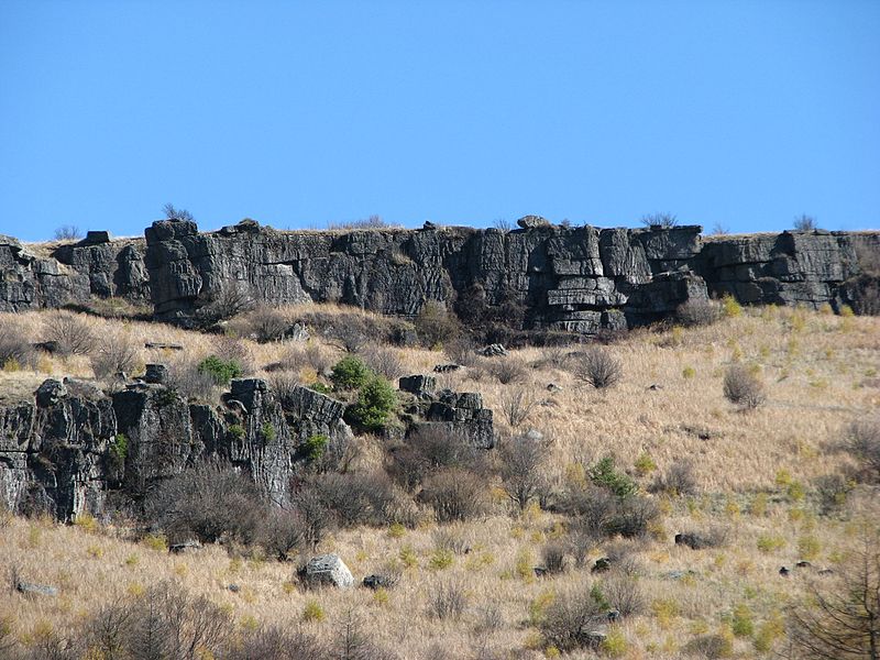 File:神农架老君山城墙岩 - panoramio.jpg