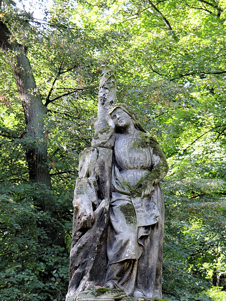 File:041012 Sculpture and architectural detail at the Orthodox cemetery in Wola - 09.jpg