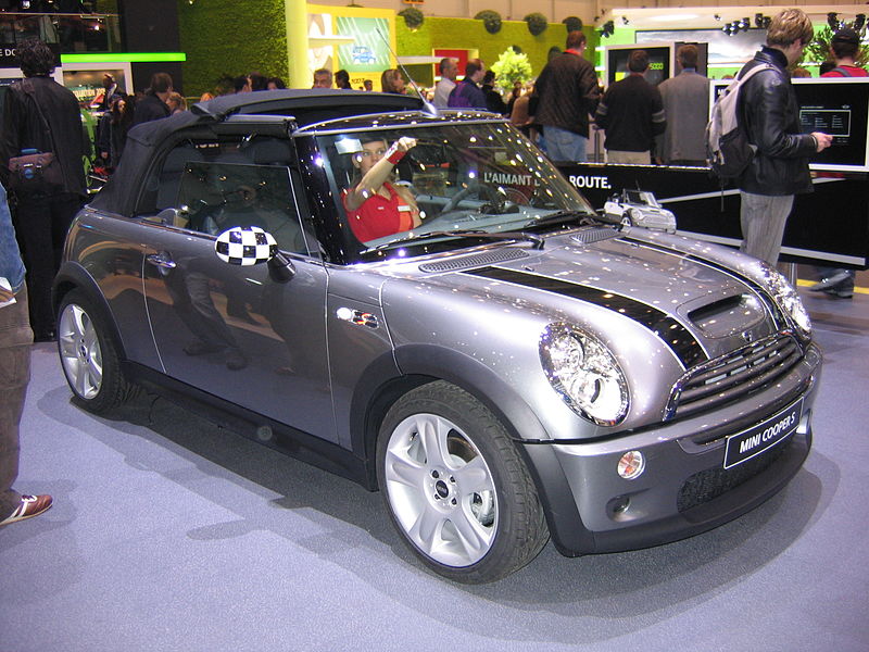 File:2005-03-04 Motorshow Geneva 087.JPG