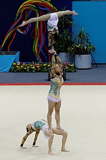 Akrobatische Gymnastik-Weltmeisterschaft 2014 - Frauengruppe - Finale - Portugal 02.jpg