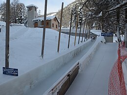 2015 Coupe du monde de bobsleigh à St. Moritz - Ensoleillé house.jpg