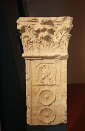 The Eagle of a military standard on a Roman soldier's funerary monument (1st-2nd century AD) 5966 - Brescia - S. Giulia - Cippo per soldato (sec. I I) - Foto Giovanni Dall'Orto, 25 Giu 2011.jpg