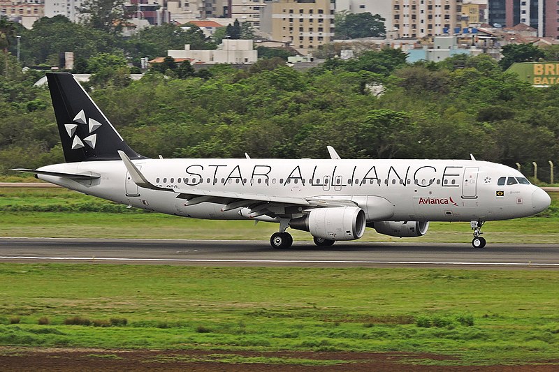 File:A320 AVIANCA SBPA (33195178422).jpg