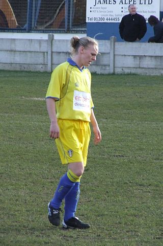 <span class="mw-page-title-main">Amanda Barr</span> English footballer, born 1982