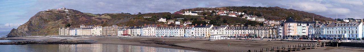 Aberystwyth Panorama - 2011-03-21 (cropped)