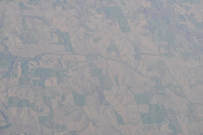 File:Aerial 10 km SSW of Bayard, Iowa 01.jpg