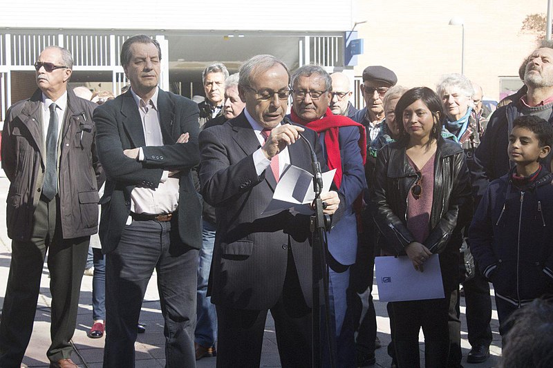 File:Arce y Valiente en la inauguración del Jardín de Palestina 02.jpg