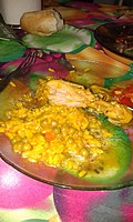 Arroz con pollo ở Ecuador.