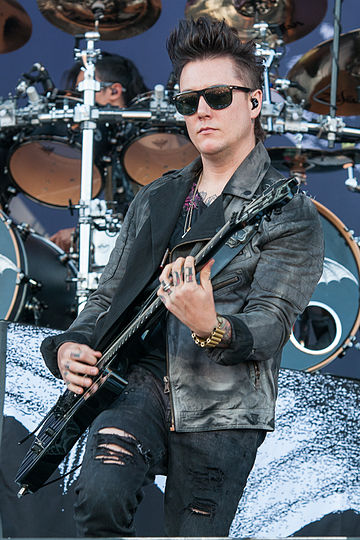 Synyster Gates