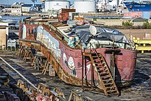 Barge wreck - Sète - October 2020.jpg