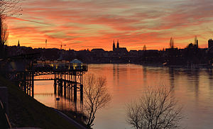 R1 vote count: 353 Basel - Sonnenuntergang am Rheinufer.jpg