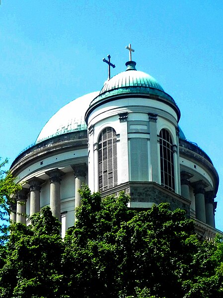 File:Basilika, Ostrihom Hungaria.jpg