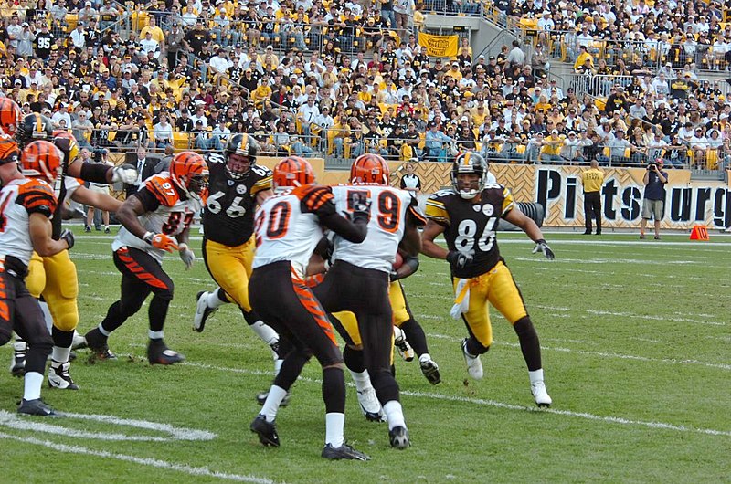 File:Bengals at Steelers MRR 0215.jpg