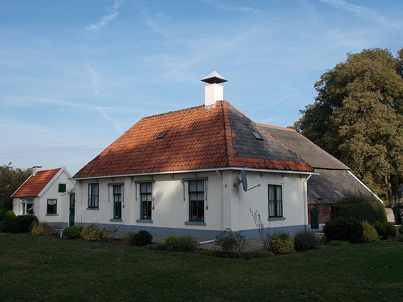 File:Boerderijtje Boxbergenweg 60 Diepenveen 2013.jpg