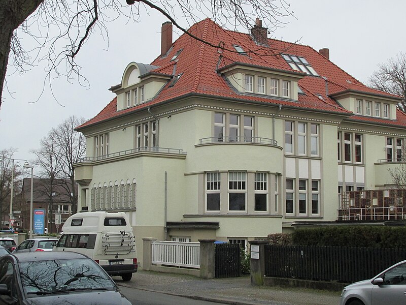 File:Brehmstraße 1, 4, Bult, Hannover.jpg