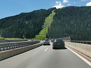 Die Brenner Autobahn bei Steinach am Brenner (Aufnahme 2020)