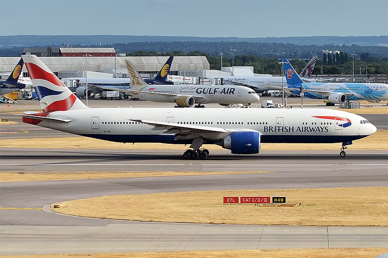 File:British Airways, G-VIIL, Boeing 777-236 ER (43687782194).jpg