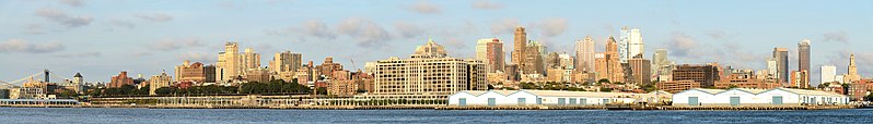 File:Brooklyn from Governors Island September 2016 panorama.jpg