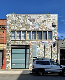 Repurposed industrial architecture found in Teneriffe Building in Helen Street, Teneriffe, Queensland, 2021, 02.jpg